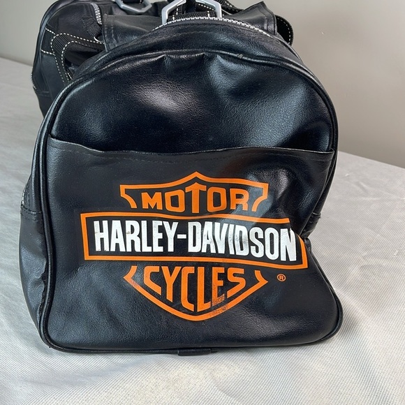 Harley-Davidson Black and Orange Duffel Bag with Iconic Logo Vegan Leather Zip - Picture 3 of 16
